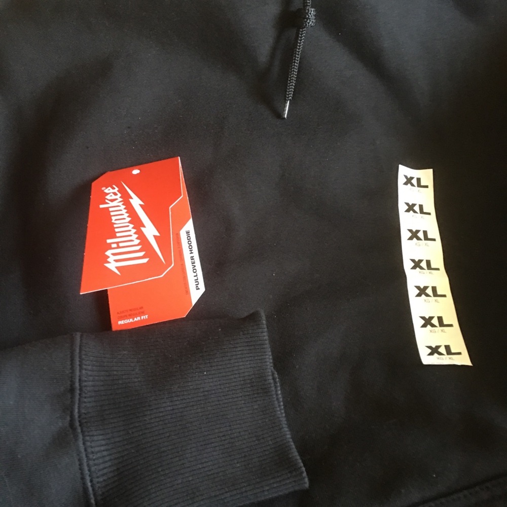 Milwaukee Men’s Hoodie and beanie hat